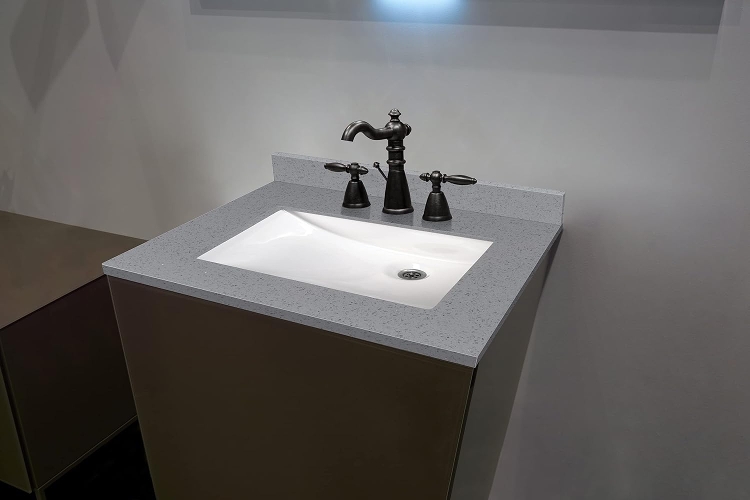 MSI Sparkling Gray Vanity Top with Under Mount Rectangle Ceramic Sinks, Engineered Marble Stone, 4' CC Faucet Holes, 31'X22'