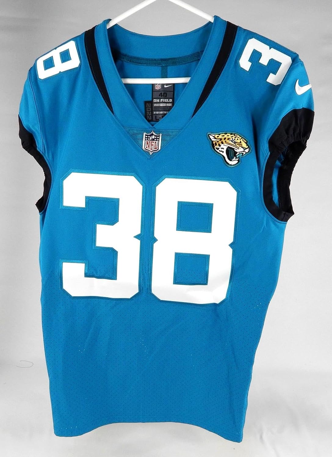 2022 Jacksonville Jaguars #38 Game Issued Jersey Nameplate Removed 40 017 - Unsigned NFL Game Used Jerseys