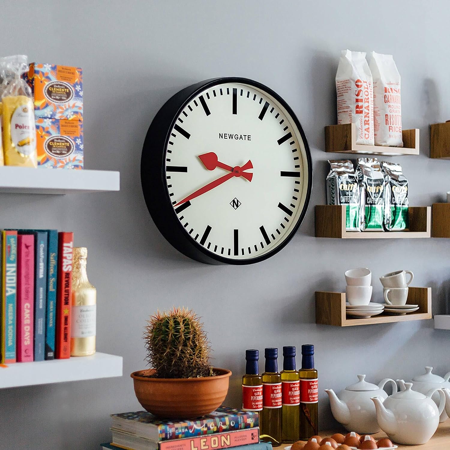 NEWGATE® Putney wall Clock | Large Retro Inspired Modern Station Clock | 18 inch | Deep Gloss Black Metal case with red Hands | Industrial mid-Century Style for Kitchen, Living Room or Office