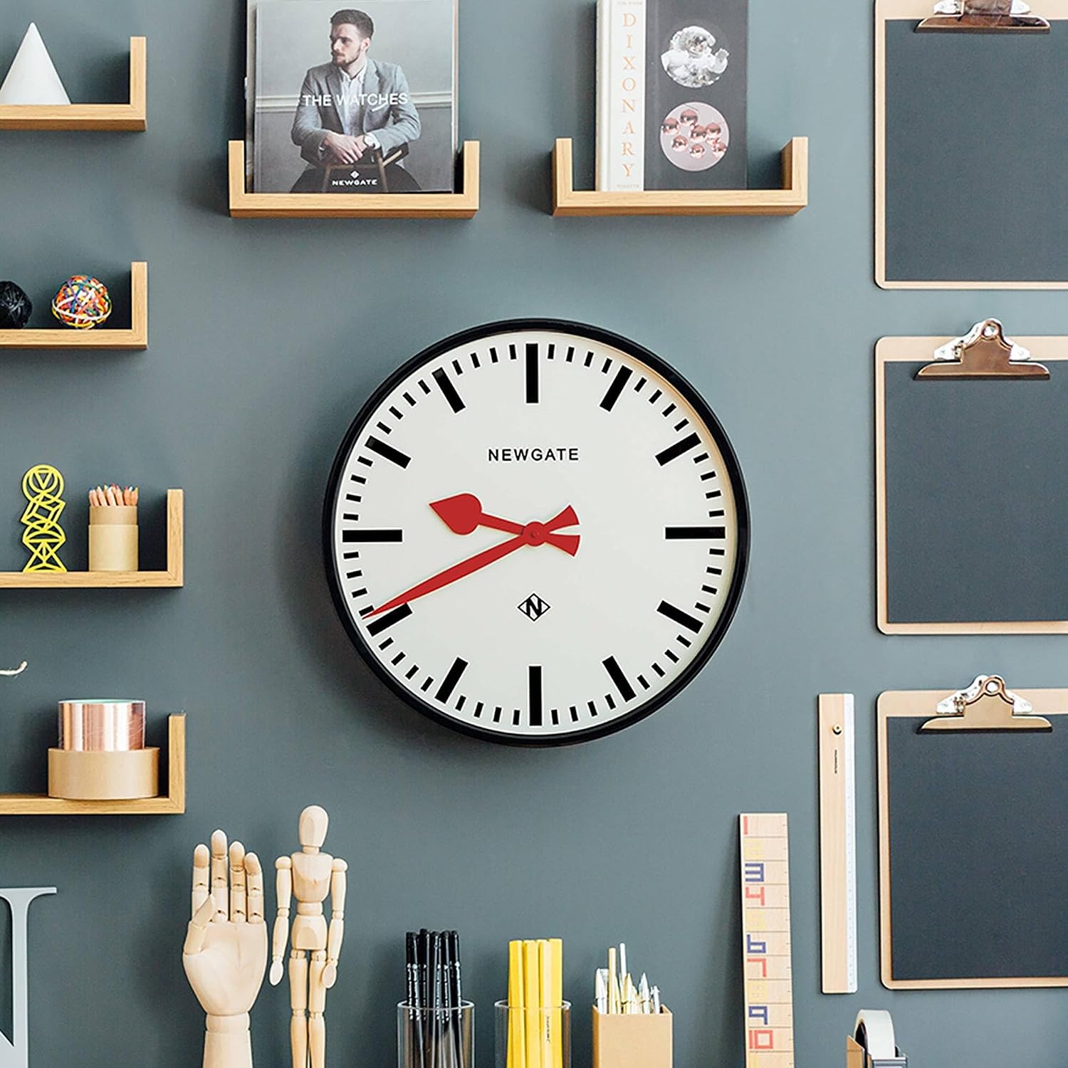 NEWGATE® Putney wall Clock | Large Retro Inspired Modern Station Clock | 18 inch | Deep Gloss Black Metal case with red Hands | Industrial mid-Century Style for Kitchen, Living Room or Office