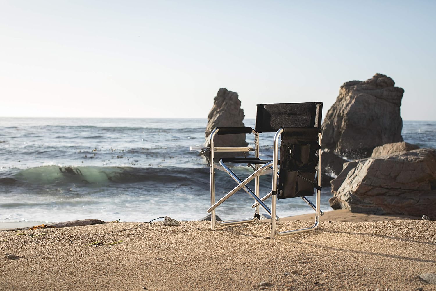 Picnic TIME NFL Unisex-Adult NFL Sports Chair with Side Table, Beach Chair, Camp Chair for Adults