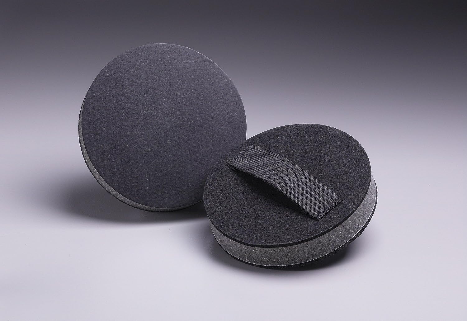 3M Stikit Disc Hand Pad 05589, 6' Diameter x 1' Thick, Black (Pack of 40)